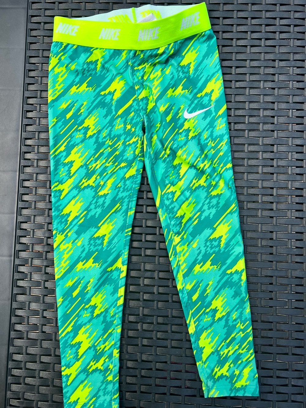 Nike Girls' Teal & Neon Yellow Patterned Leggings